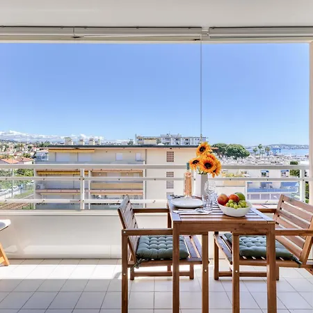 Sea View With Swimming Pool - Happy Appartement